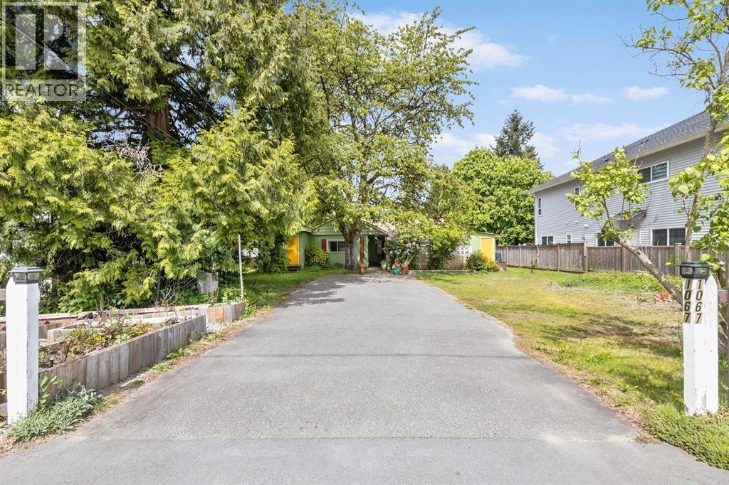 1067 Prairie Avenue, Port Coquitlam, British Columbia  V3B 1S5 - Photo 2 - R3058664