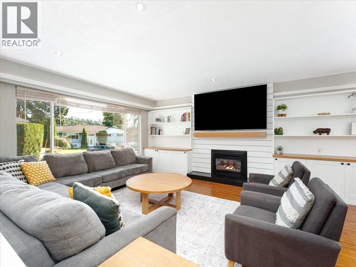 799 Plymouth Drive, North Vancouver, British Columbia  V7H 2H5 - Photo 2 - R3058684