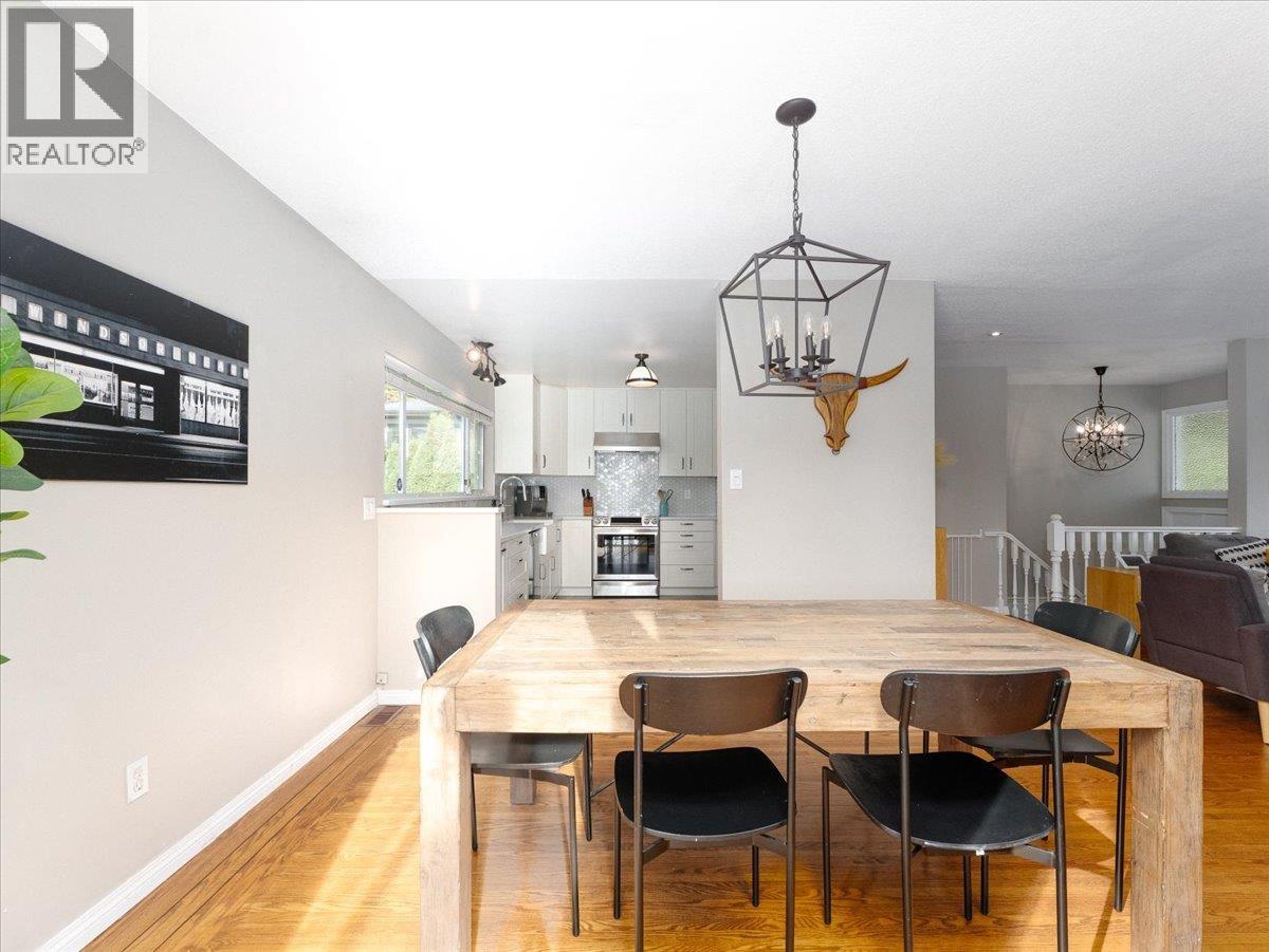 799 Plymouth Drive, North Vancouver, British Columbia  V7H 2H5 - Photo 6 - R3058684