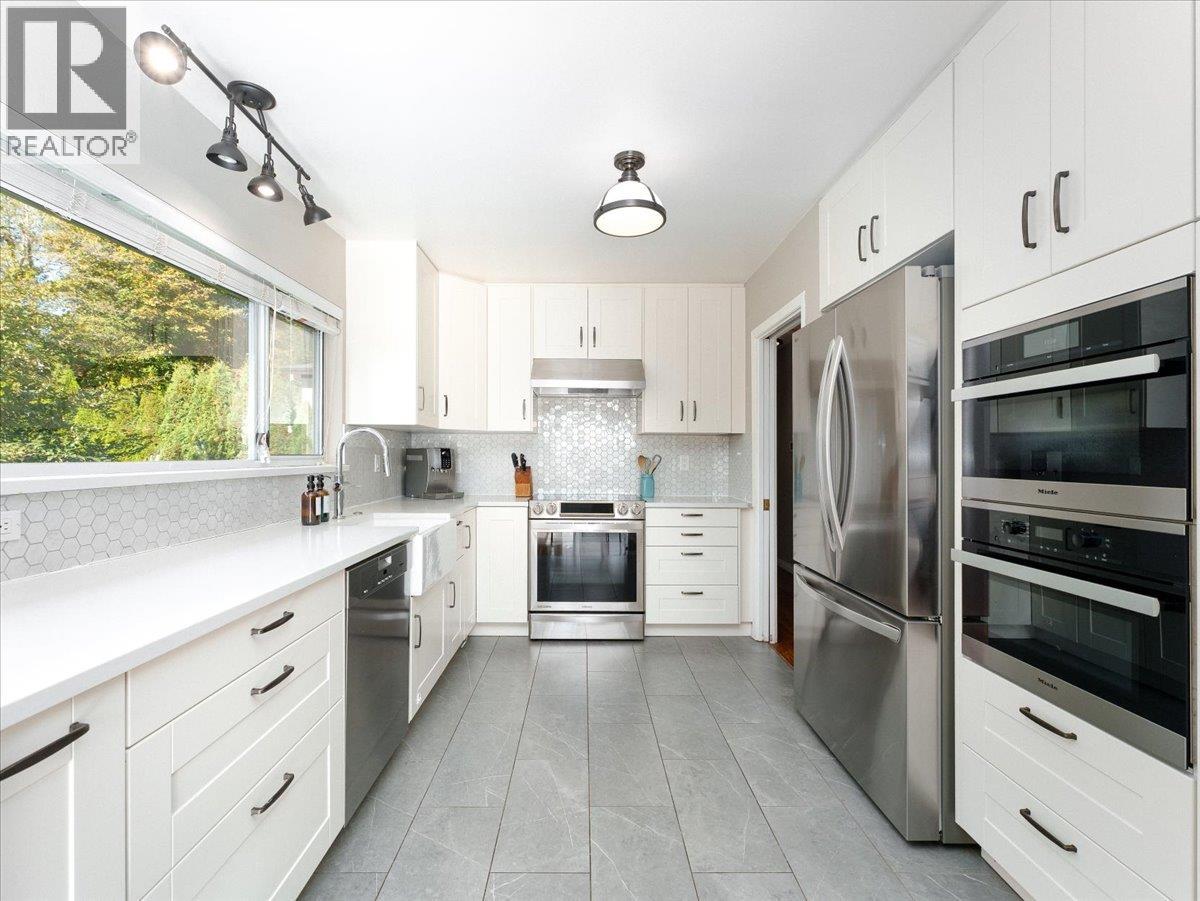 799 Plymouth Drive, North Vancouver, British Columbia  V7H 2H5 - Photo 8 - R3058684