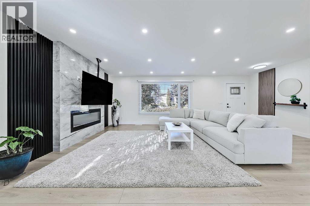 5219 Valiant Drive Nw, Calgary, Alberta  T3A 0Y6 - Photo 10 - A2263796
