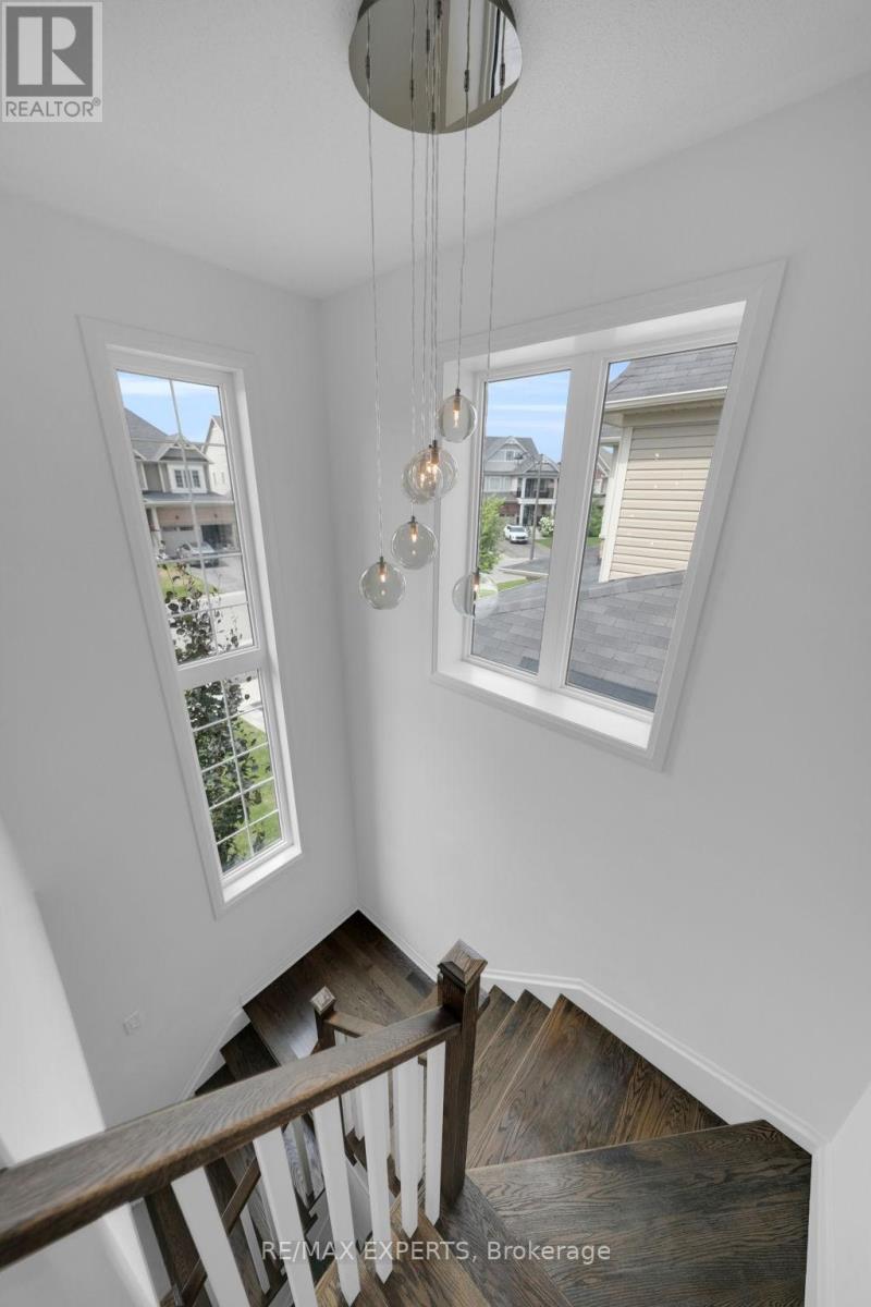 73 Donnan Drive, New Tecumseth, Ontario  L0G 1W0 - Photo 20 - N12463404