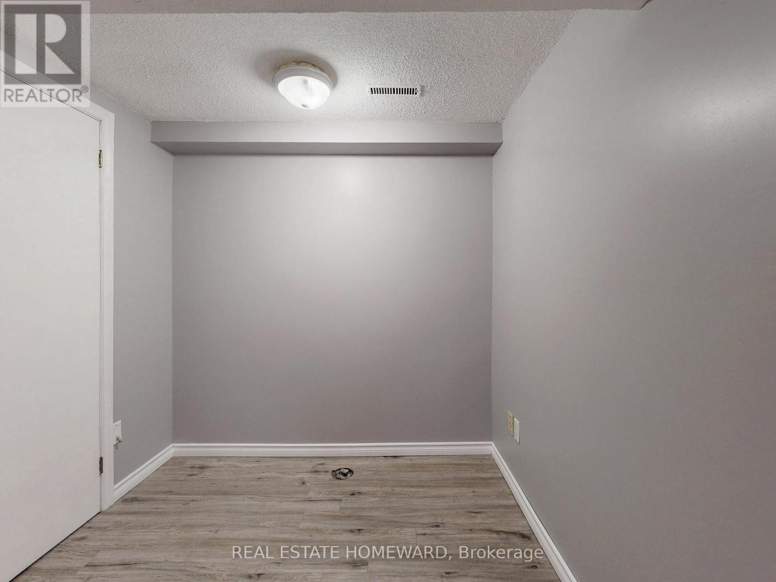 Basement - 106 Walton Drive, Aurora, Ontario  L4G 3K4 - Photo 7 - N12463422