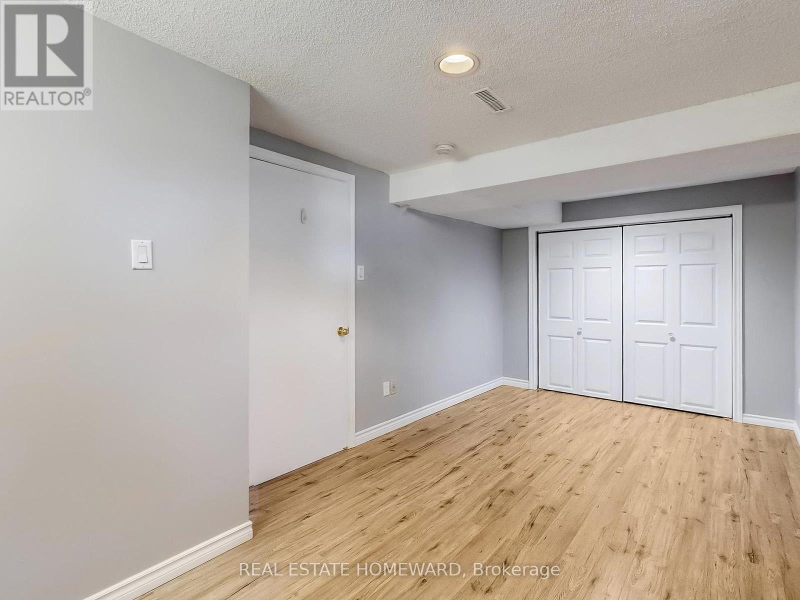 Basement - 106 Walton Drive, Aurora, Ontario  L4G 3K4 - Photo 8 - N12463422