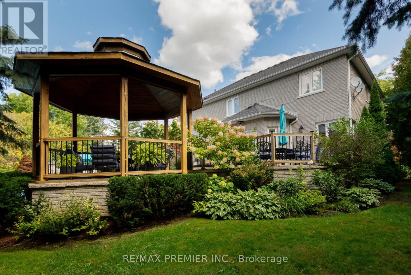 90 Shamrock Crescent, Vaughan, Ontario  L4H 1A3 - Photo 44 - N12463423