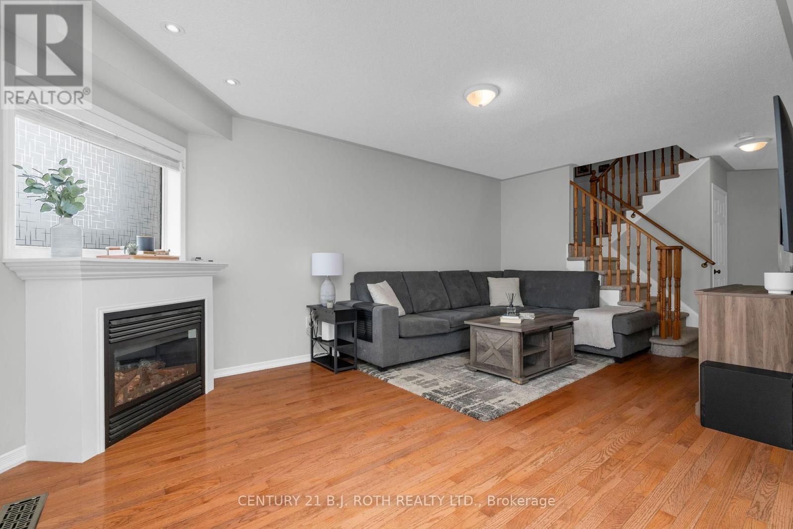 35 Mccann Lane, Essa, Ontario  L0M 1B4 - Photo 11 - N12463435