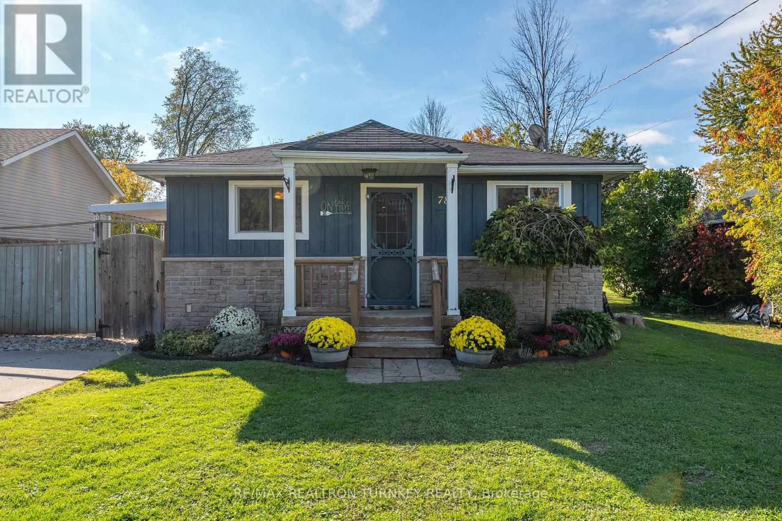 782 Third Avenue, Georgina, Ontario  L0E 1S0 - Photo 2 - N12463480