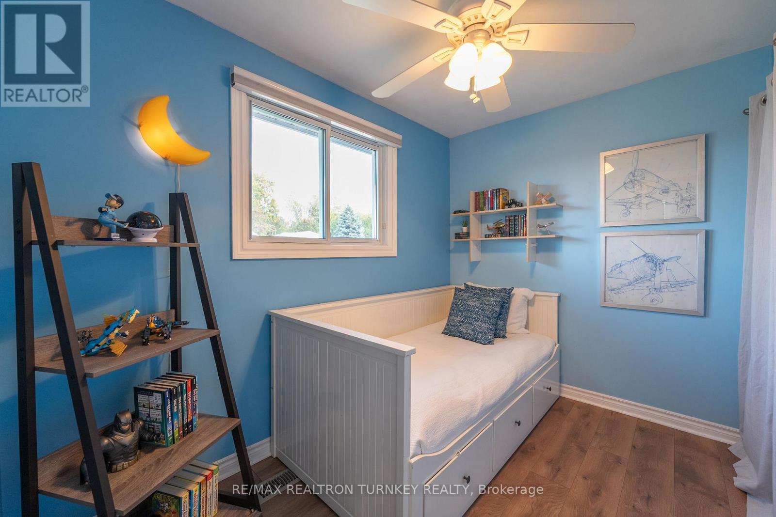 782 Third Avenue, Georgina, Ontario  L0E 1S0 - Photo 20 - N12463480