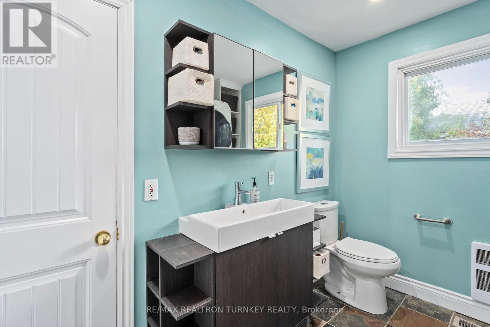 782 Third Avenue, Georgina, Ontario  L0E 1S0 - Photo 23 - N12463480