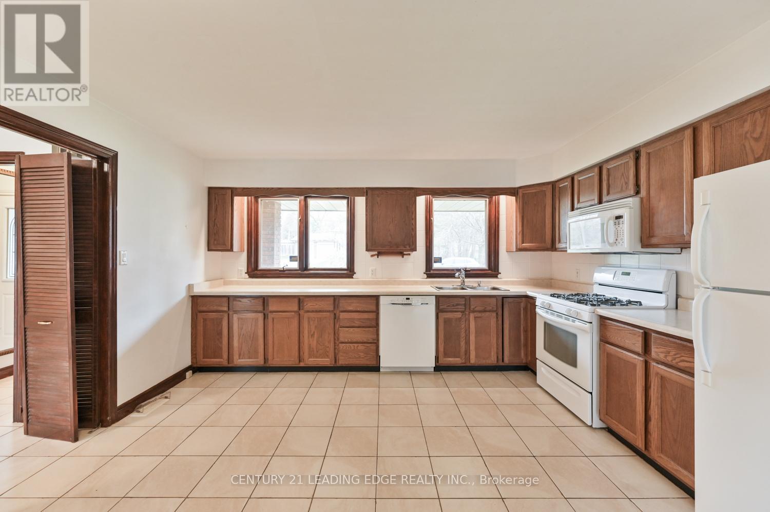 2 Mill Race Court, Markham, Ontario  L3P 3J3 - Photo 14 - N12463509