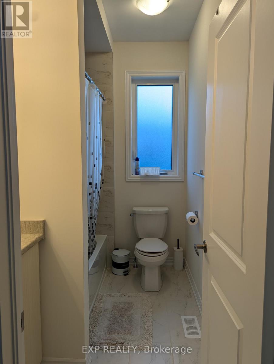196 Ramblewood Drive, Wasaga Beach, Ontario  L9Z 0L6 - Photo 12 - S12463452