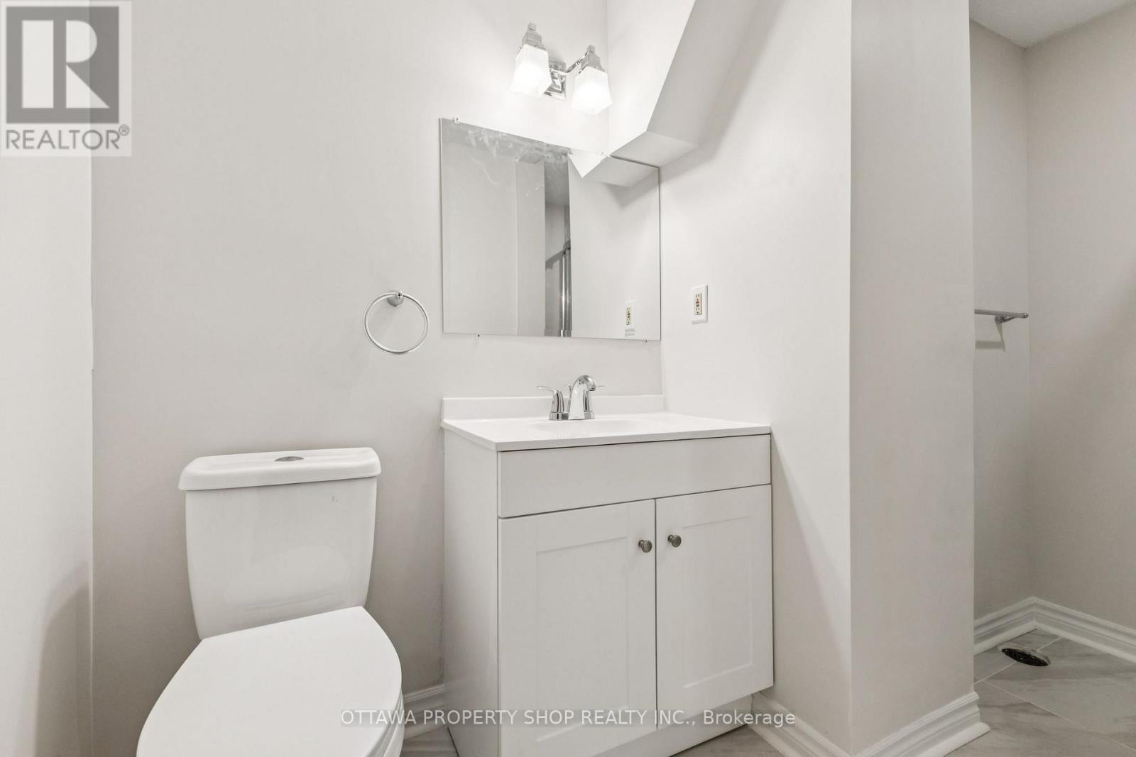 46 Flint Court, Ottawa, Ontario  K2J 2S1 - Photo 17 - X12438317