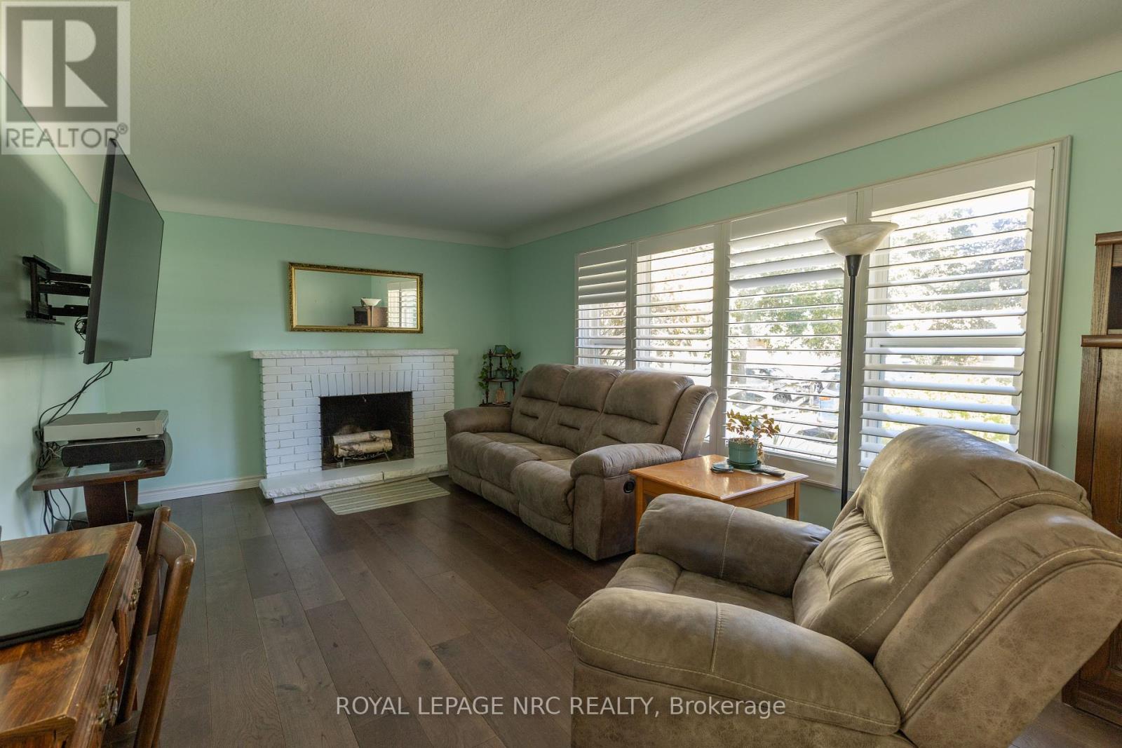 11 Brookdale Avenue, St. Catharines, Ontario  L2T 2T2 - Photo 6 - X12446204