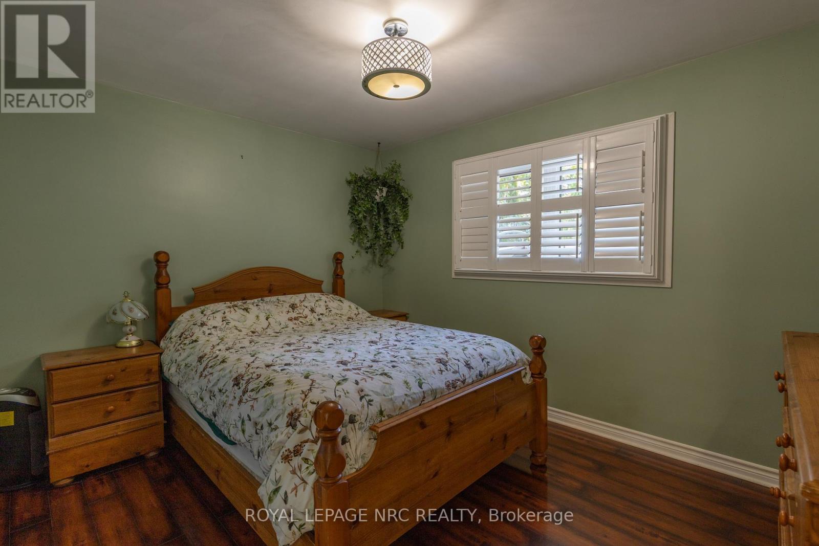 11 Brookdale Avenue, St. Catharines, Ontario  L2T 2T2 - Photo 8 - X12446204
