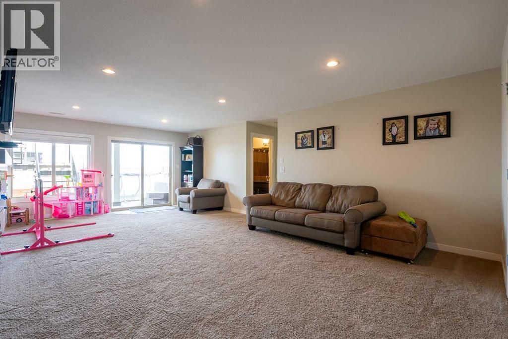 255 Canyon Estates Way W, Lethbridge, Alberta  T1K 5W7 - Photo 30 - A2242891