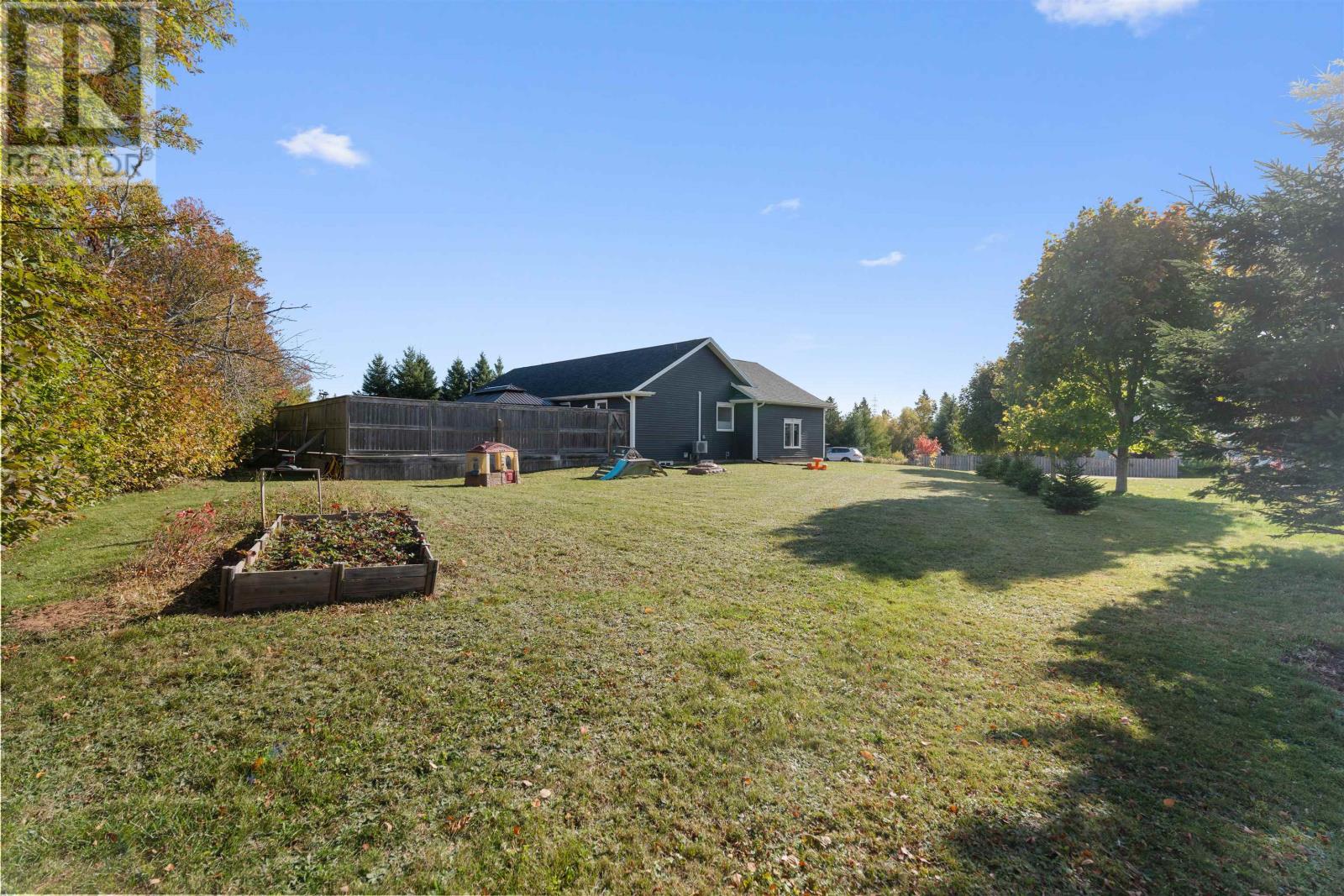 15 Parricus Mead Drive, Charlottetown, Prince Edward Island  C1E 2H1 - Photo 11 - 202525888