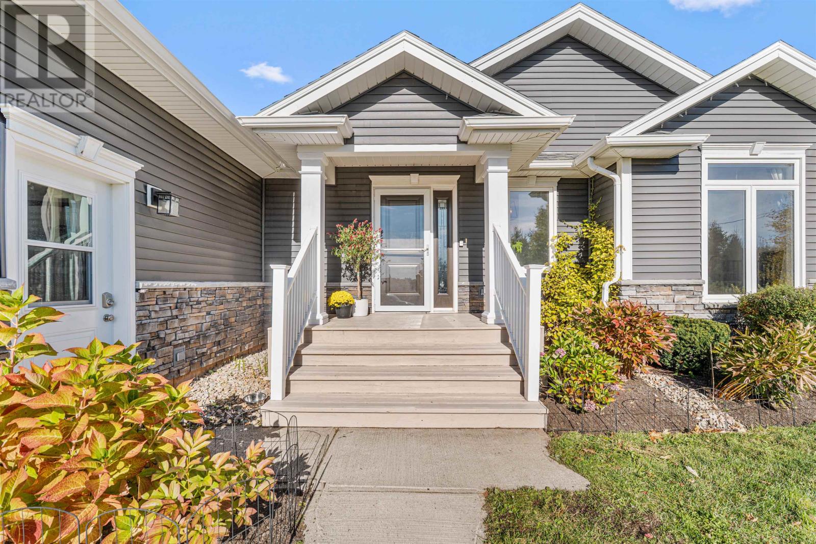 15 Parricus Mead Drive, Charlottetown, Prince Edward Island  C1E 2H1 - Photo 14 - 202525888