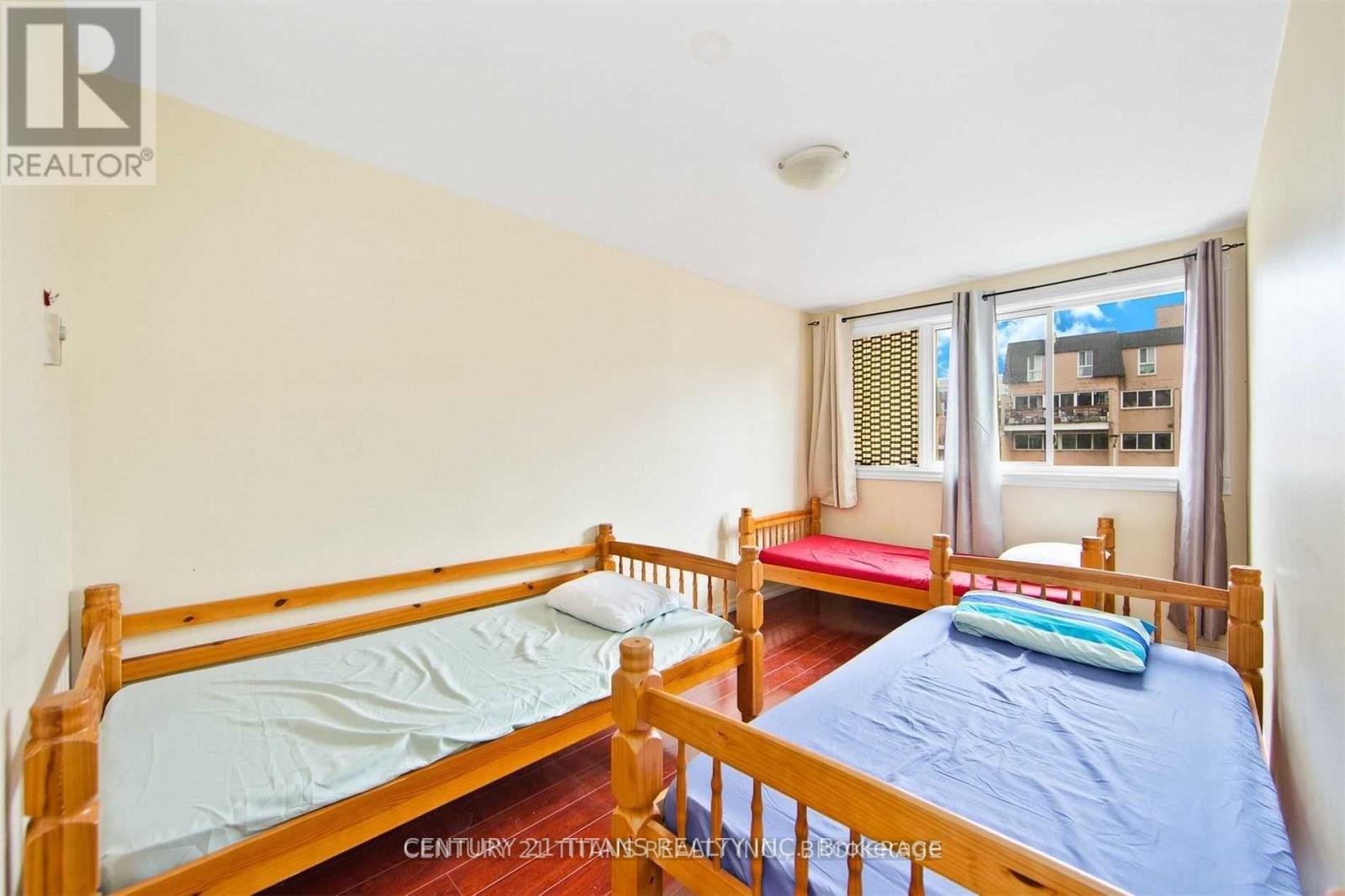 1046 - 100 Mornelle Court, Toronto, Ontario  M1E 4X2 - Photo 3 - E12463577