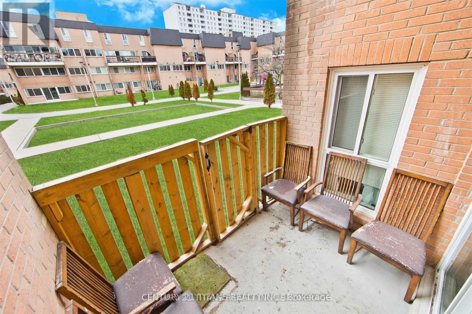 1046 - 100 Mornelle Court, Toronto, Ontario  M1E 4X2 - Photo 8 - E12463577
