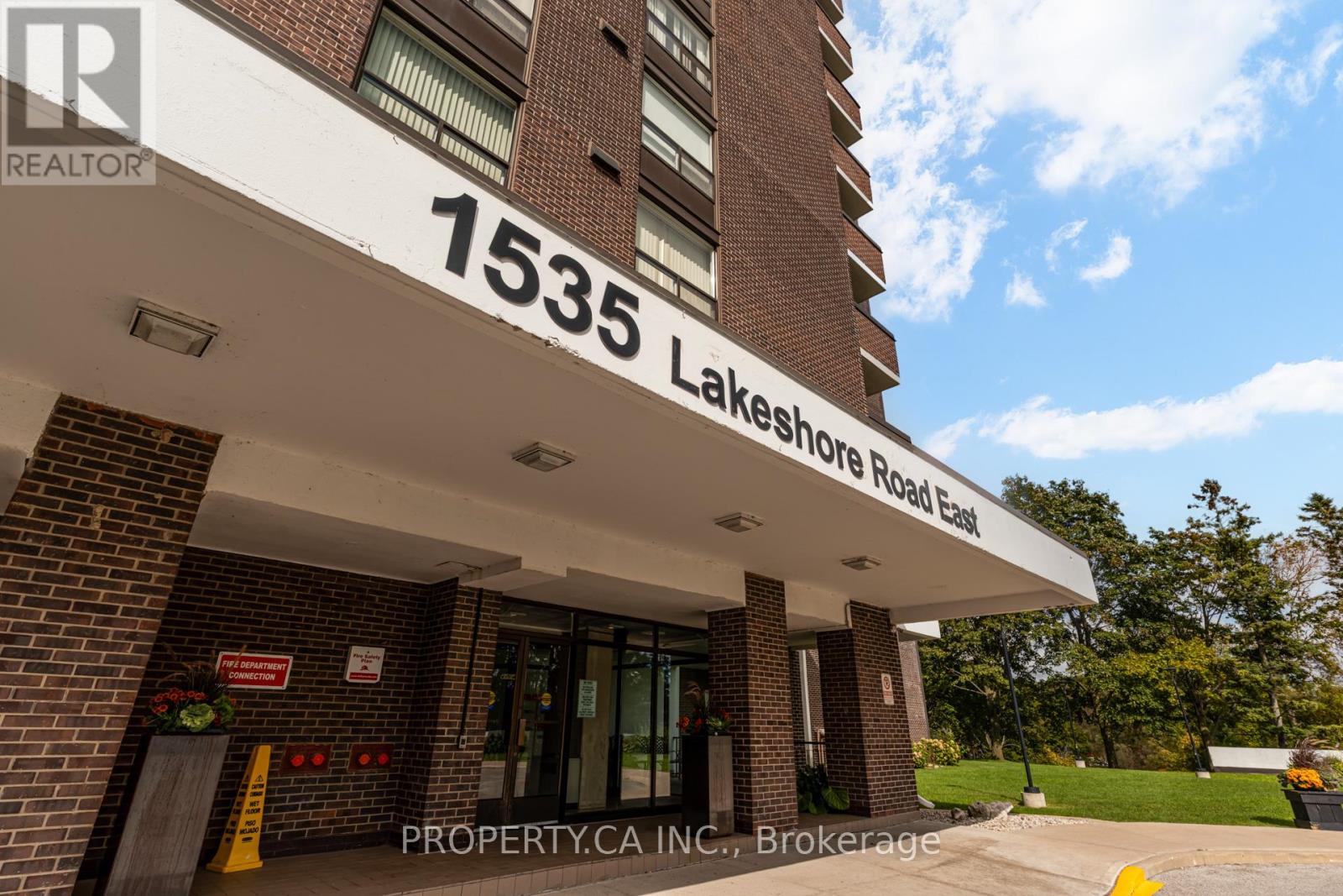 503 - 1535 Lakeshore Road E, Mississauga, Ontario  L5E 3E2 - Photo 2 - W12463403