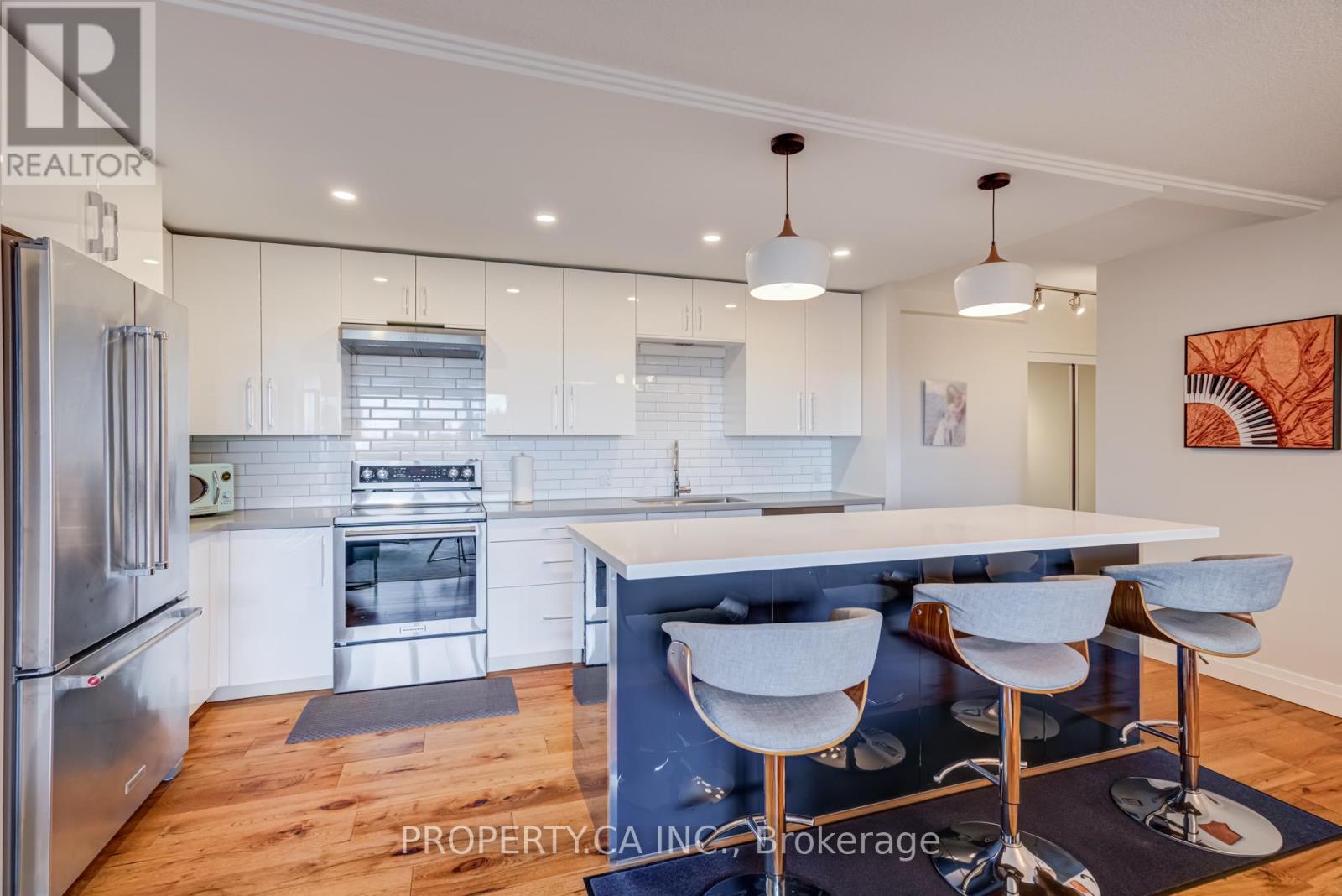 503 - 1535 Lakeshore Road E, Mississauga, Ontario  L5E 3E2 - Photo 7 - W12463403