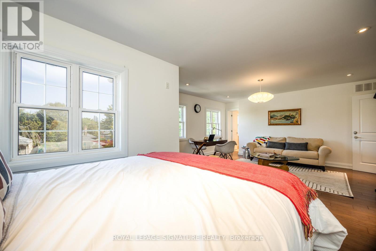 116 Milton Street, Toronto, Ontario  M8Y 2Y3 - Photo 24 - W12463411