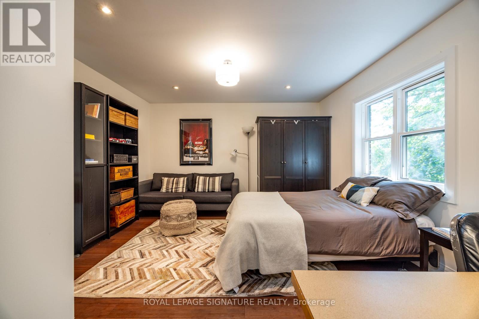 116 Milton Street, Toronto, Ontario  M8Y 2Y3 - Photo 30 - W12463411