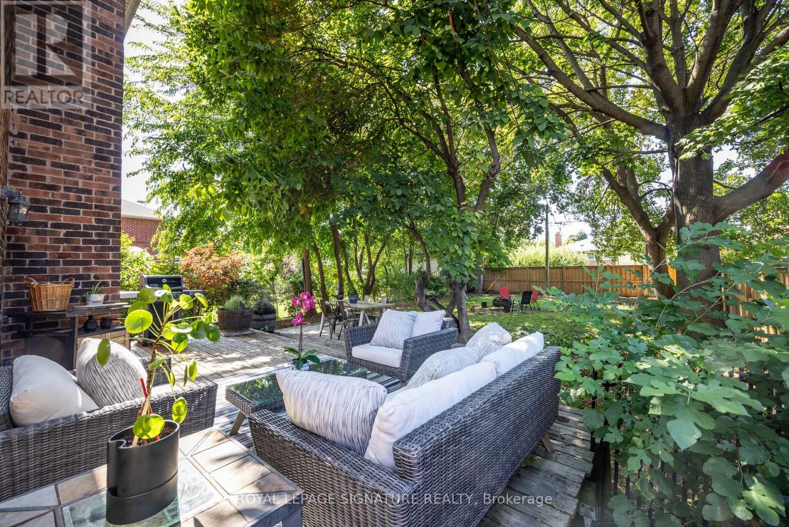 116 Milton Street, Toronto, Ontario  M8Y 2Y3 - Photo 35 - W12463411