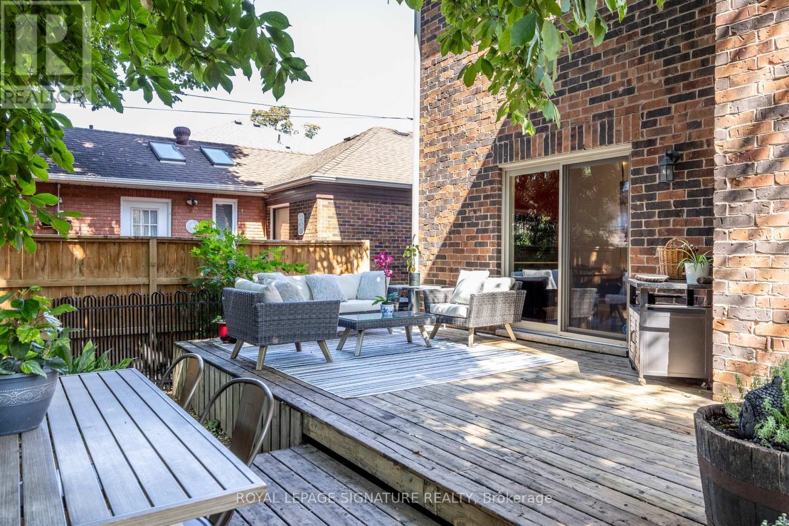 116 Milton Street, Toronto, Ontario  M8Y 2Y3 - Photo 37 - W12463411
