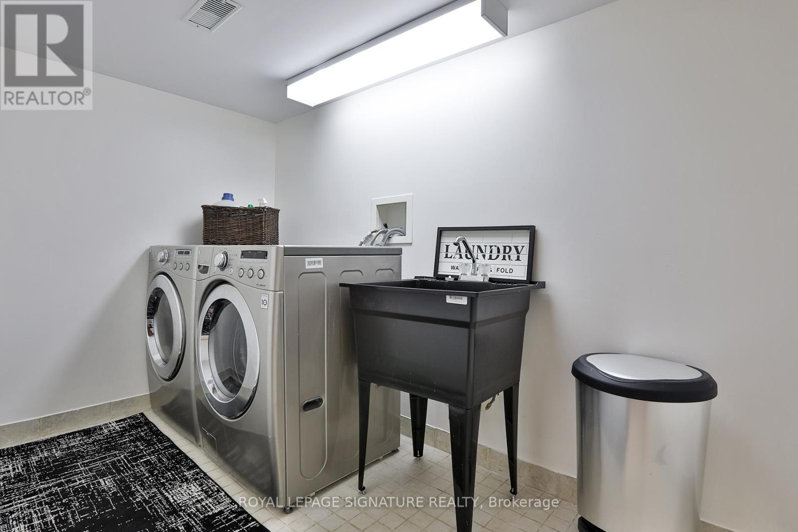 116 Milton Street, Toronto, Ontario  M8Y 2Y3 - Photo 45 - W12463411