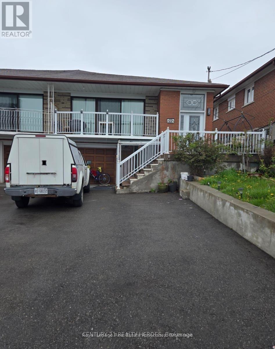 22 BRUBECK ROAD, Toronto, Ontario