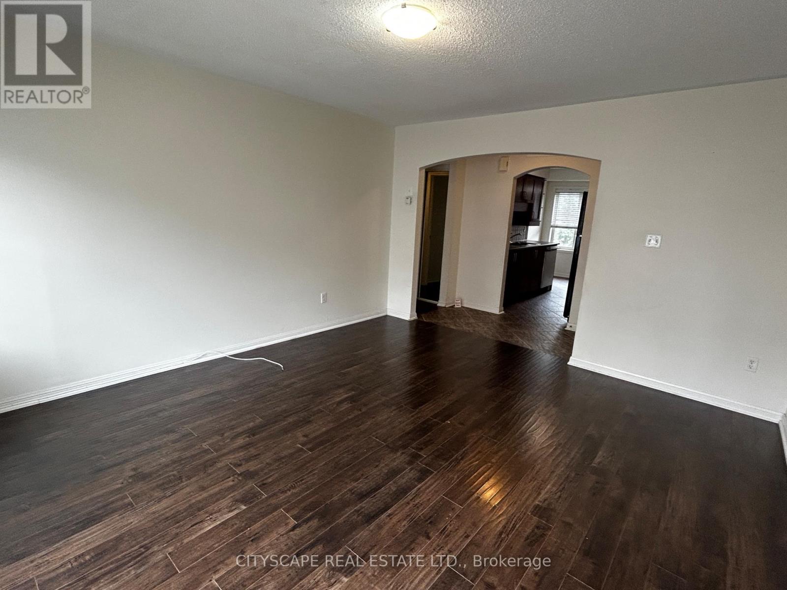 2 - 754 Neighbourhood Circle, Mississauga, Ontario  L5B 0B7 - Photo 14 - W12463458