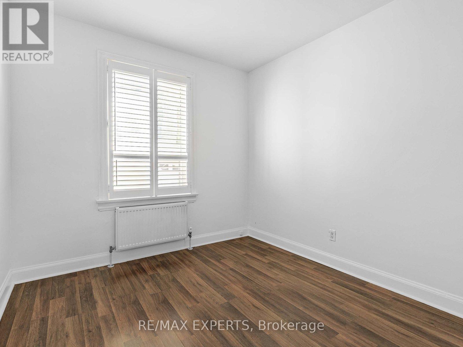 1001 Castlefield Avenue S, Toronto, Ontario  M6B 1E4 - Photo 10 - W12463502