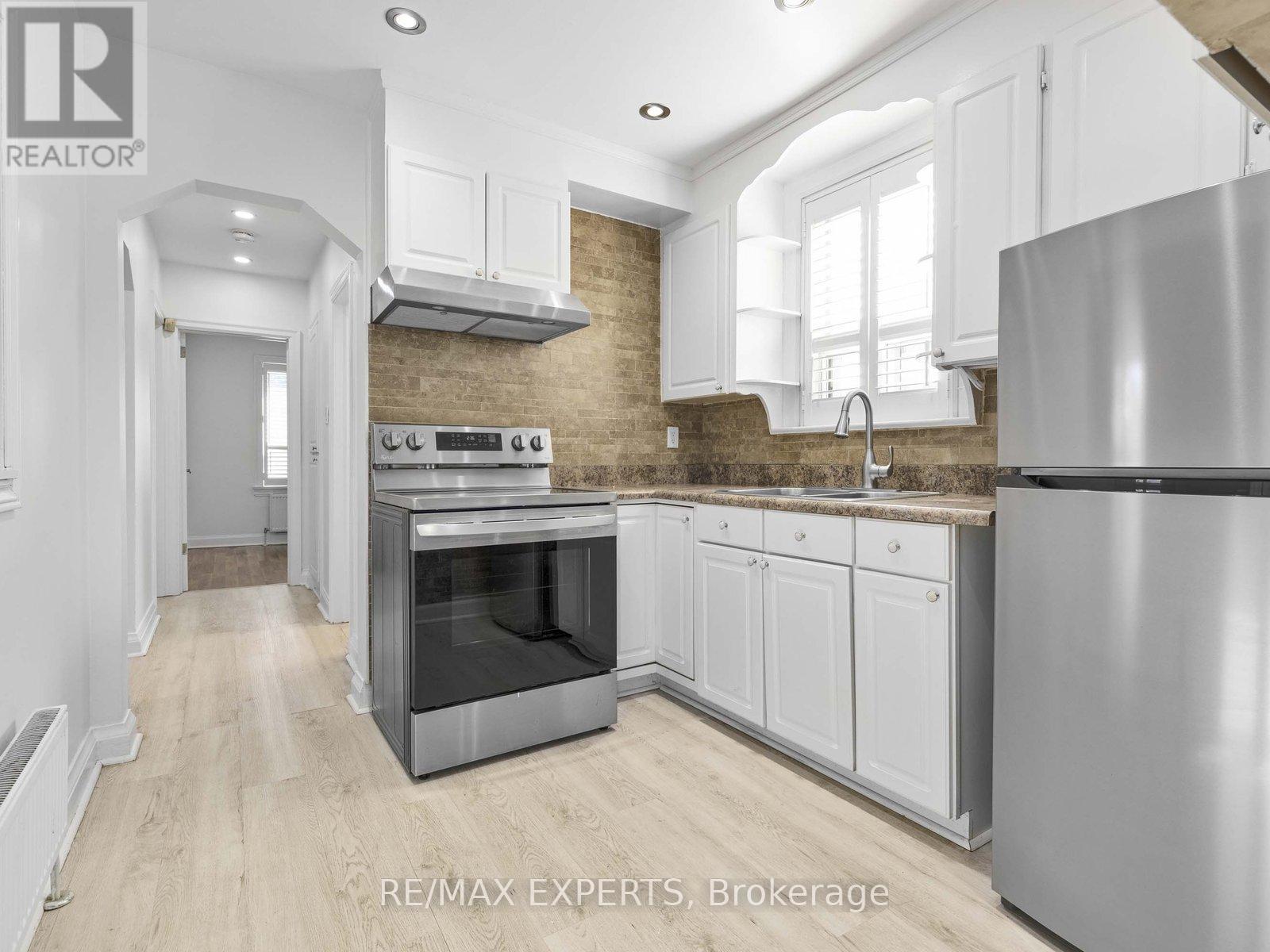 1001 Castlefield Avenue S, Toronto, Ontario  M6B 1E4 - Photo 7 - W12463502