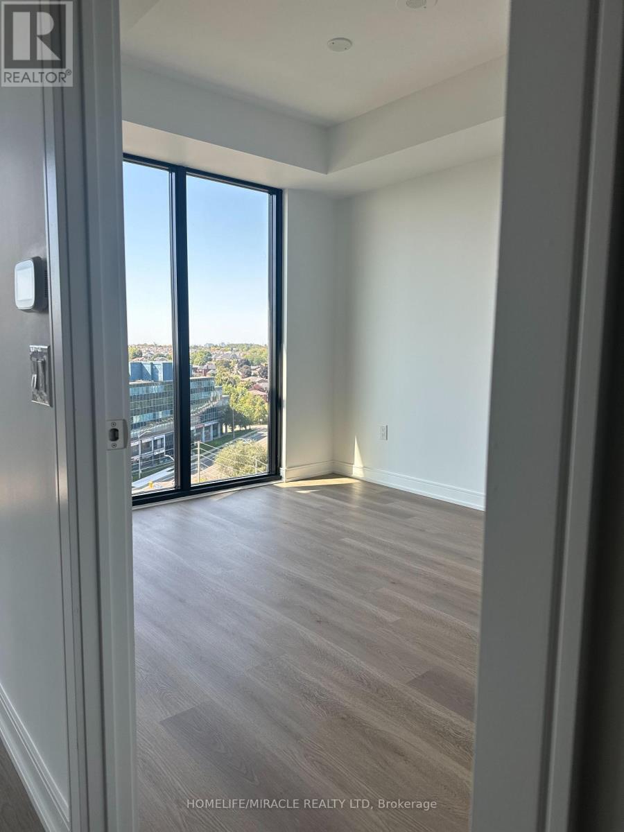 1013 - 3009 Novar Road, Mississauga, Ontario  L5B 0P9 - Photo 3 - W12463525
