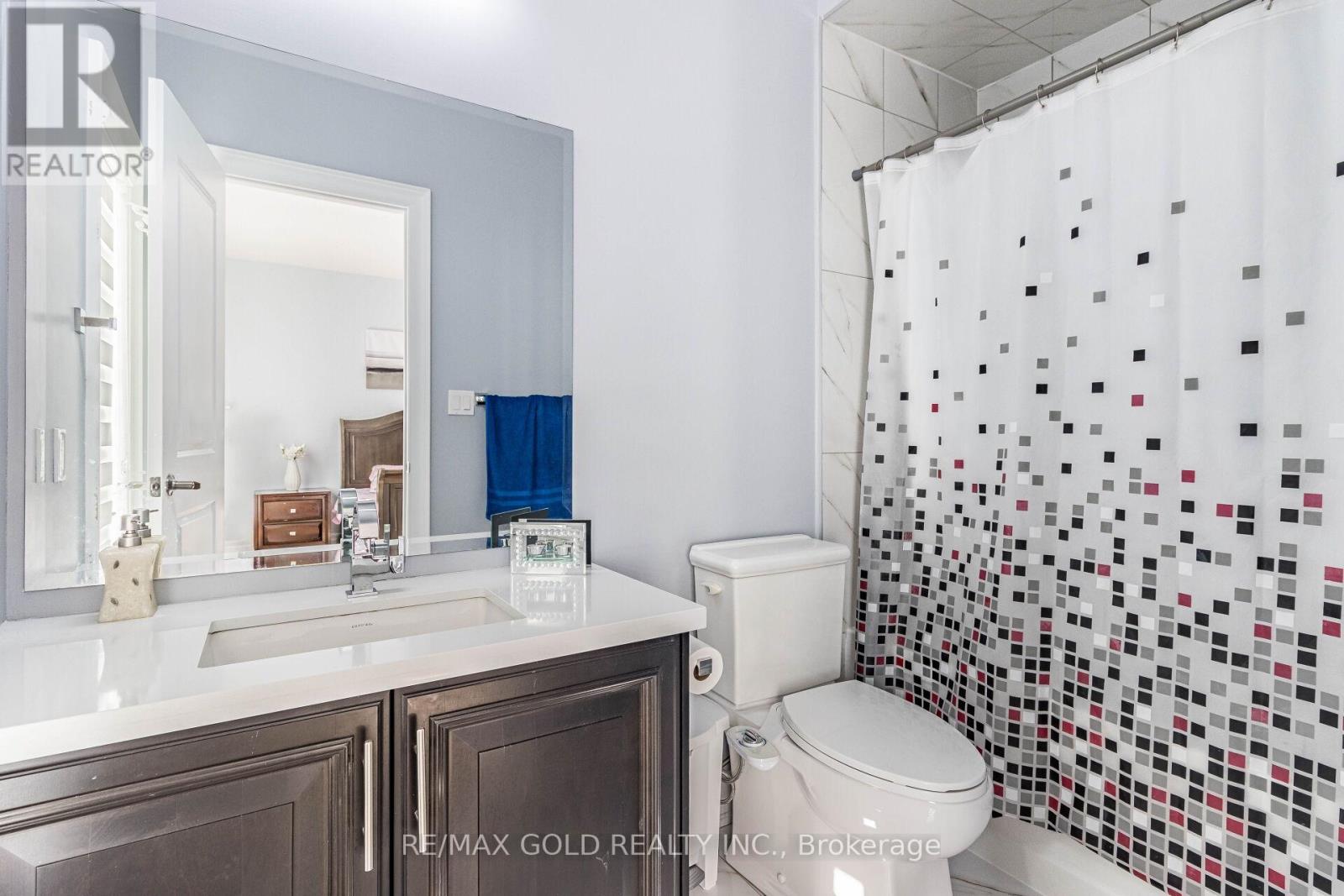 28 Cloverhaven Road, Brampton, Ontario  L6P 4E4 - Photo 36 - W12463527
