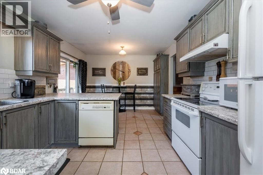 114 Chieftain Crescent, Barrie, Ontario  L4N 6J3 - Photo 14 - 40779001
