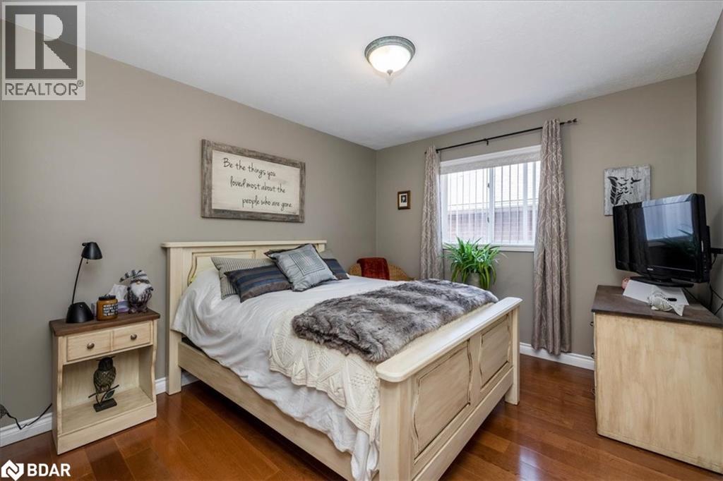114 Chieftain Crescent, Barrie, Ontario  L4N 6J3 - Photo 22 - 40779001