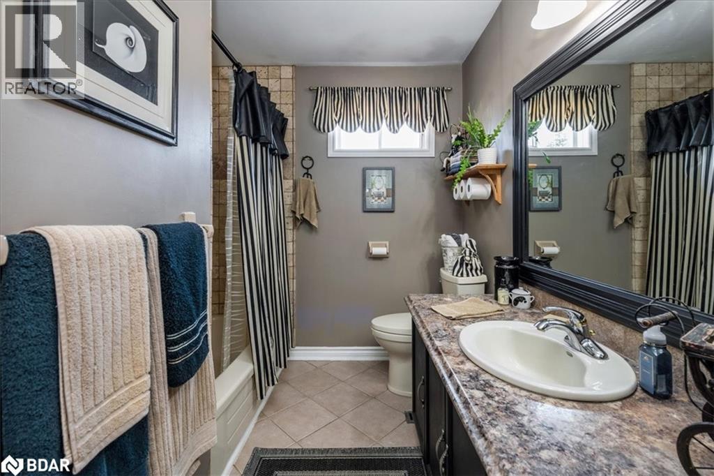 114 Chieftain Crescent, Barrie, Ontario  L4N 6J3 - Photo 23 - 40779001