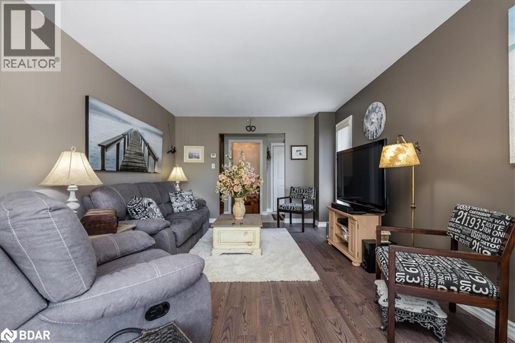 114 Chieftain Crescent, Barrie, Ontario  L4N 6J3 - Photo 8 - 40779001