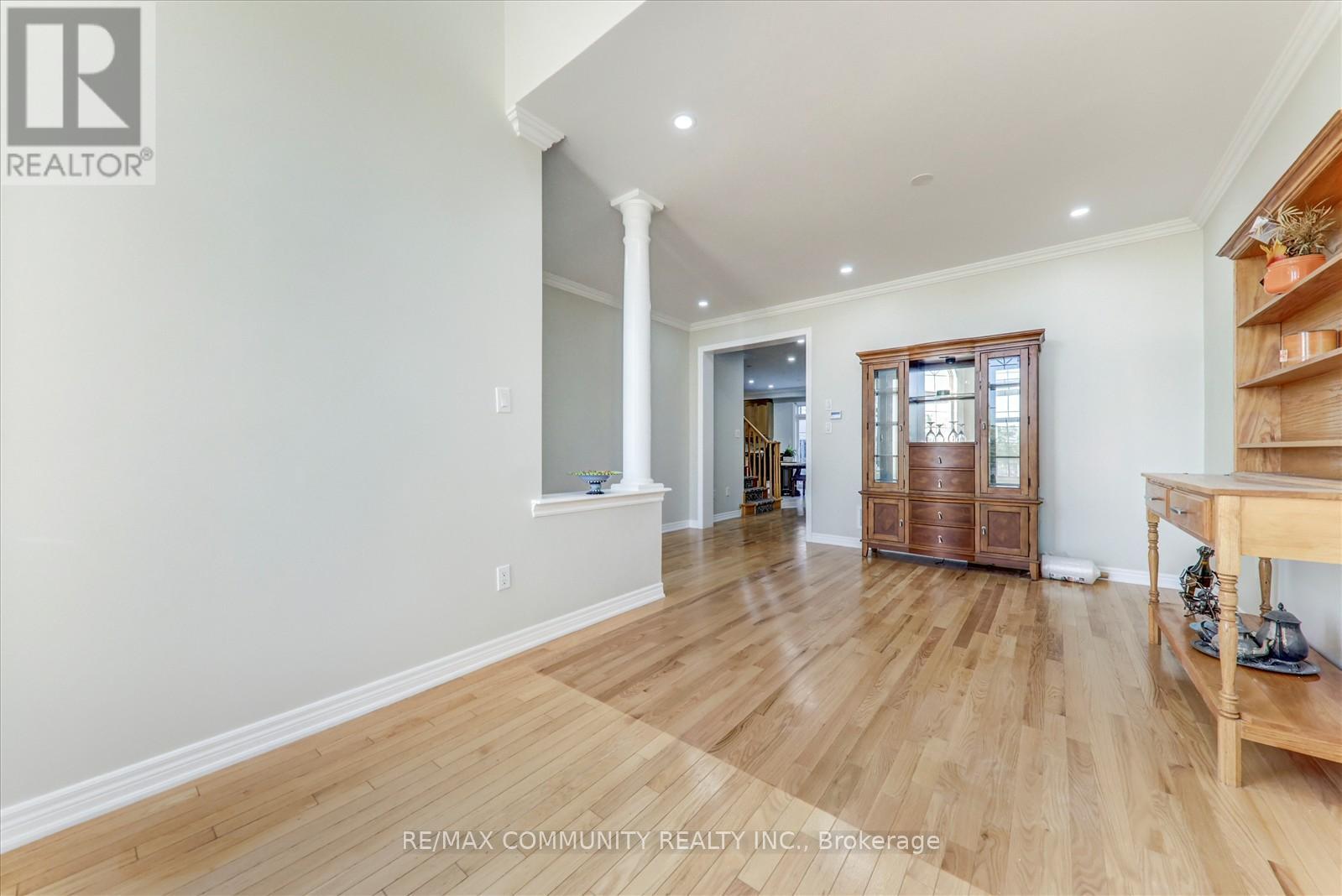 37 Condarcuri Crescent, Markham, Ontario  L6B 0G9 - Photo 14 - N12463565
