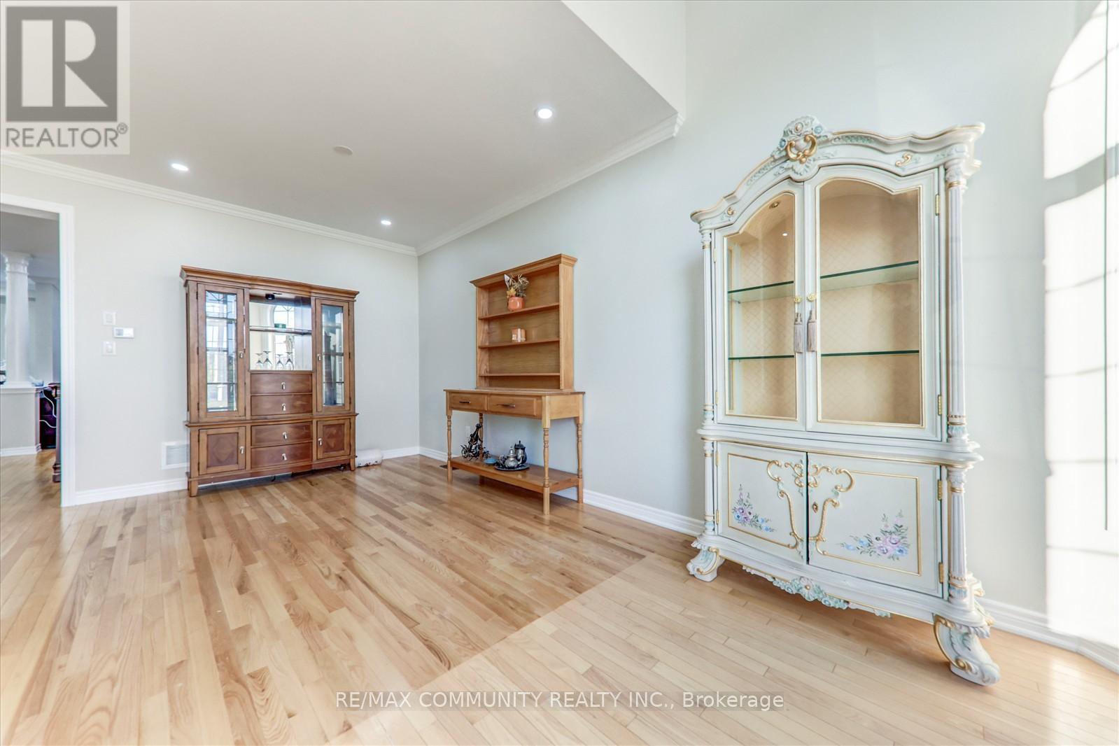37 Condarcuri Crescent, Markham, Ontario  L6B 0G9 - Photo 15 - N12463565