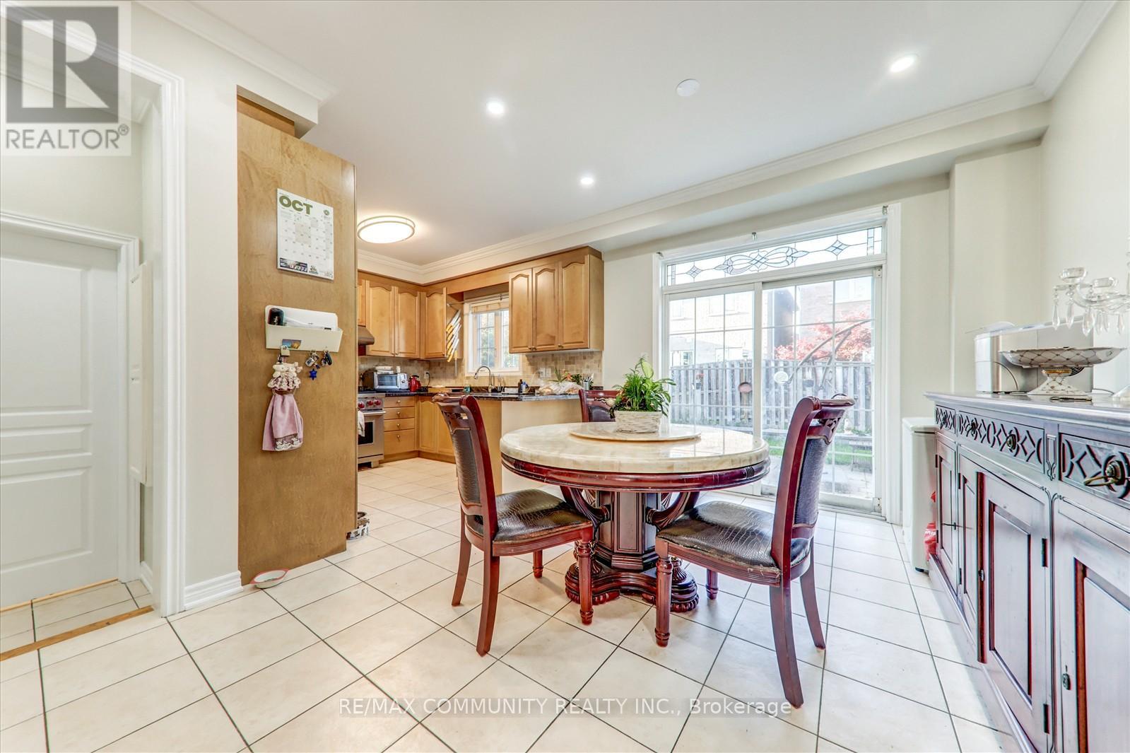 37 Condarcuri Crescent, Markham, Ontario  L6B 0G9 - Photo 19 - N12463565