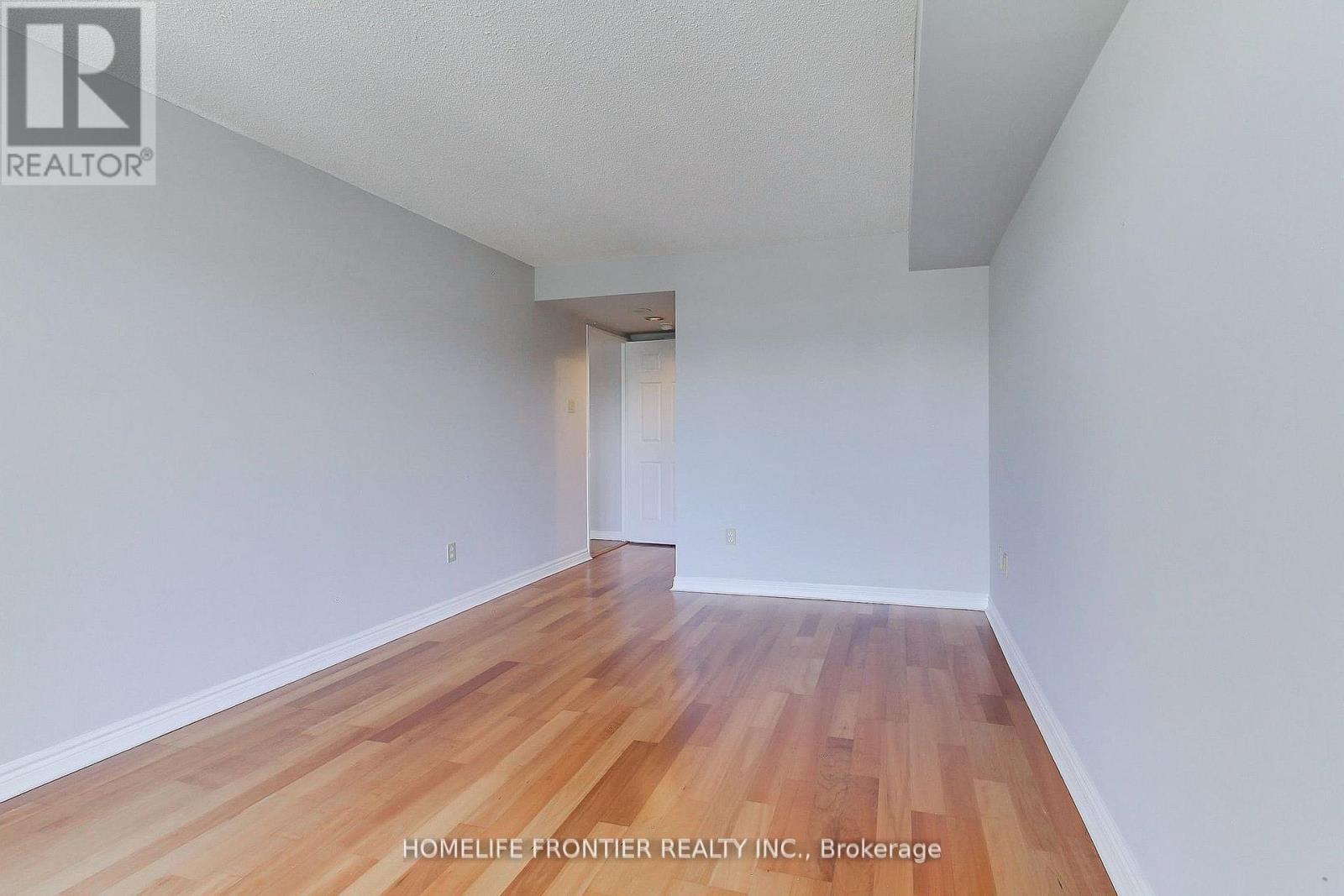 411 - 7300 Yonge Street, Vaughan, Ontario  L4J 7Y5 - Photo 26 - N12463587