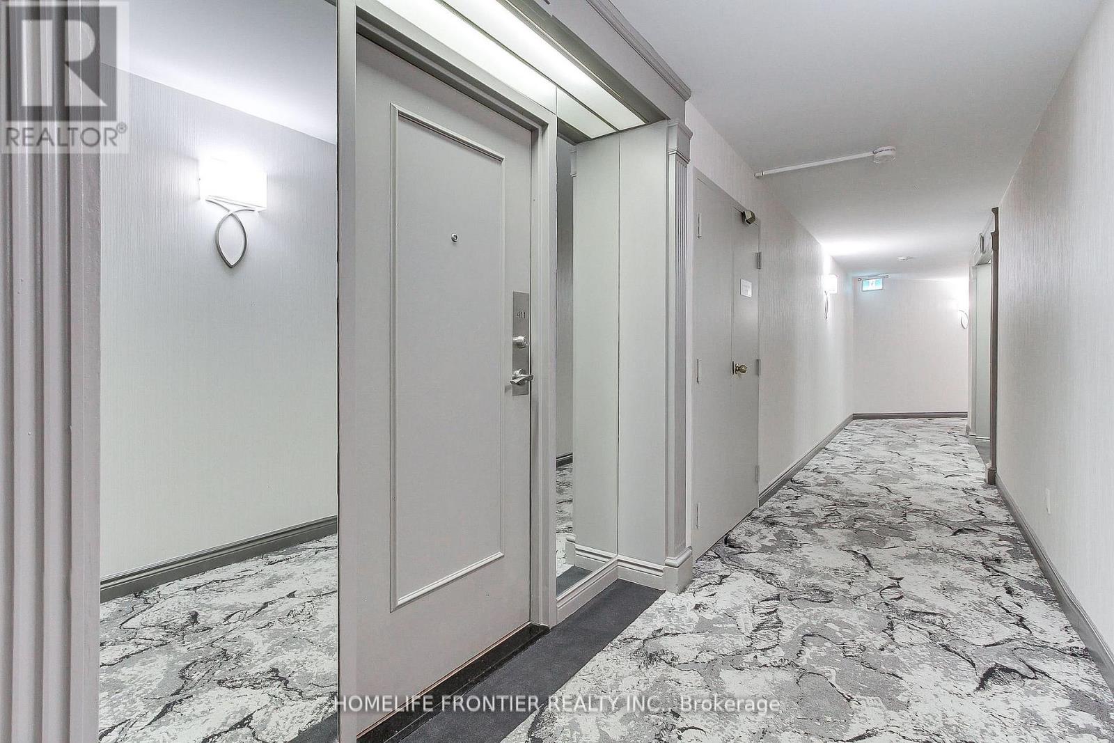 411 - 7300 Yonge Street, Vaughan, Ontario  L4J 7Y5 - Photo 6 - N12463587