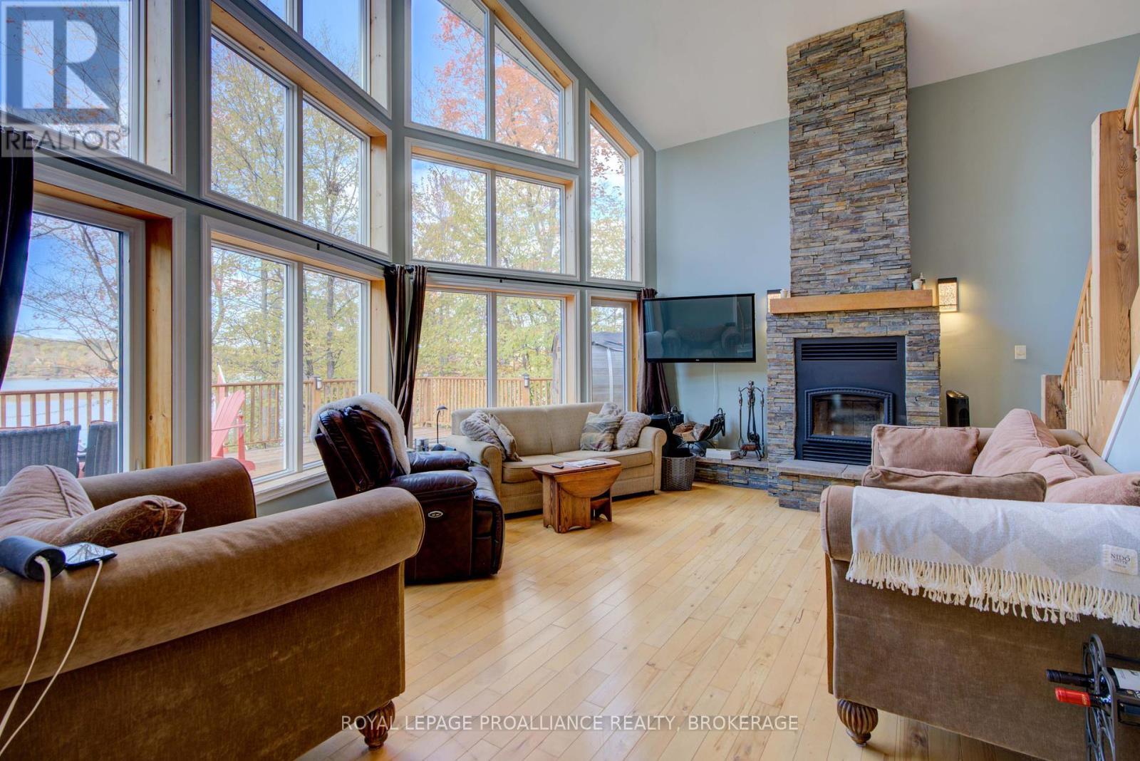 224 Island Drive Lane, Frontenac, Ontario  K0H 2B0 - Photo 15 - X12324998