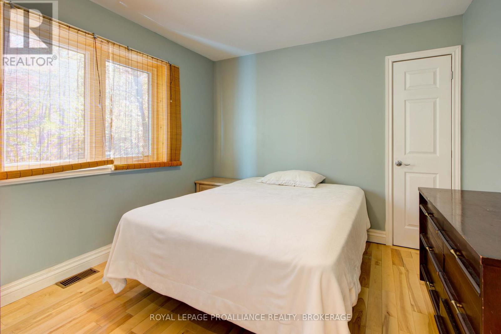224 Island Drive Lane, Frontenac, Ontario  K0H 2B0 - Photo 22 - X12324998