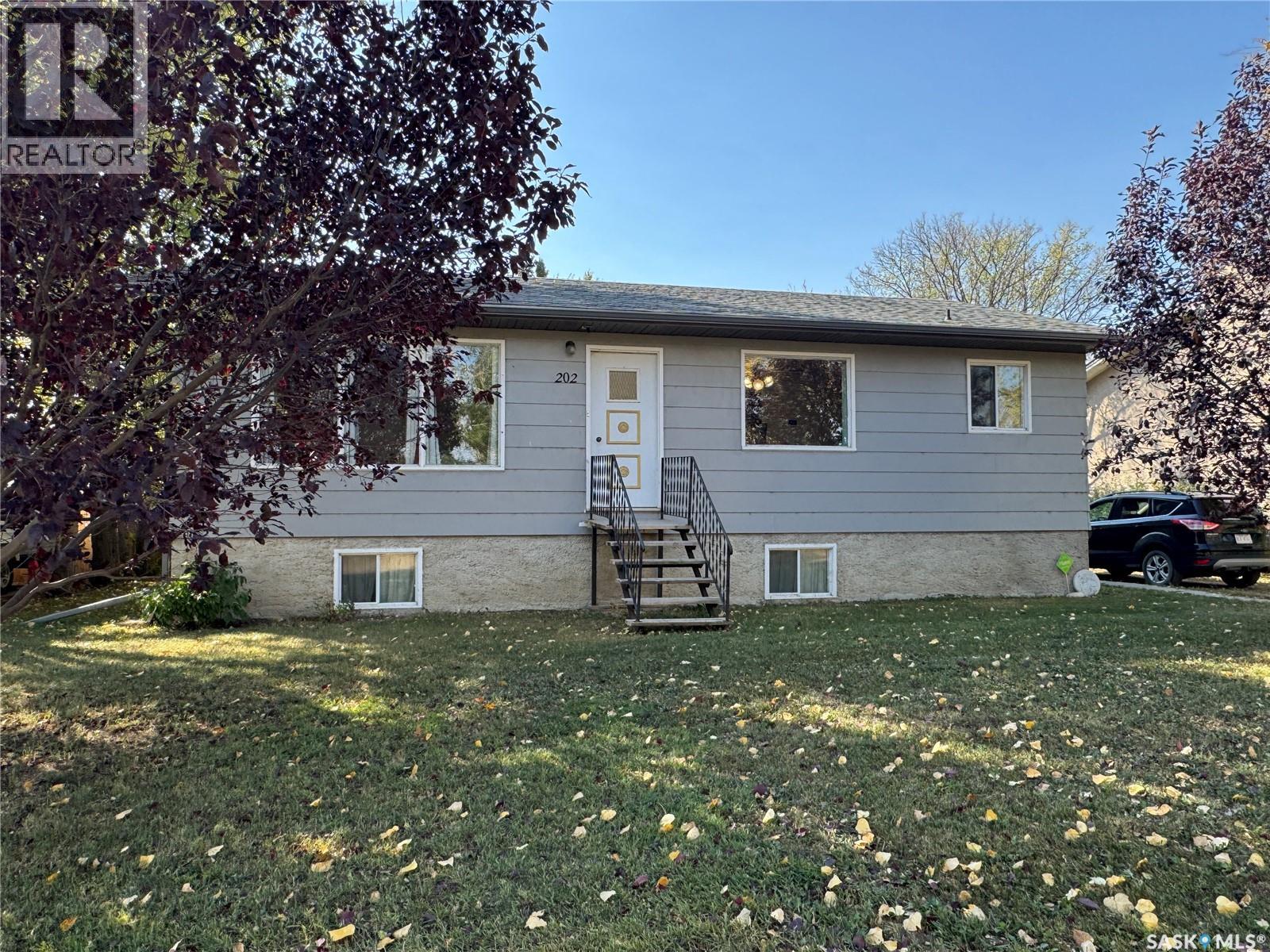 202 4th Avenue, Landis, Saskatchewan  S0K 2K0 - Photo 38 - SK020884