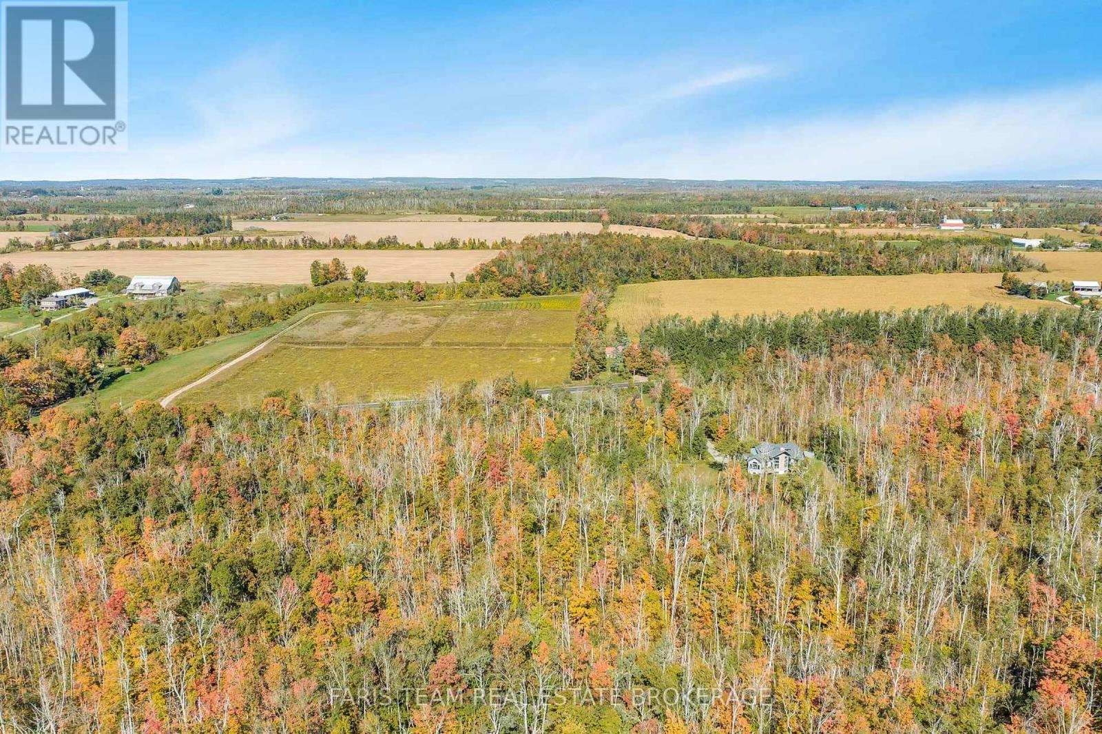 201 Ridge Road W, Oro-Medonte, Ontario  L0L 2E0 - Photo 40 - S12463544