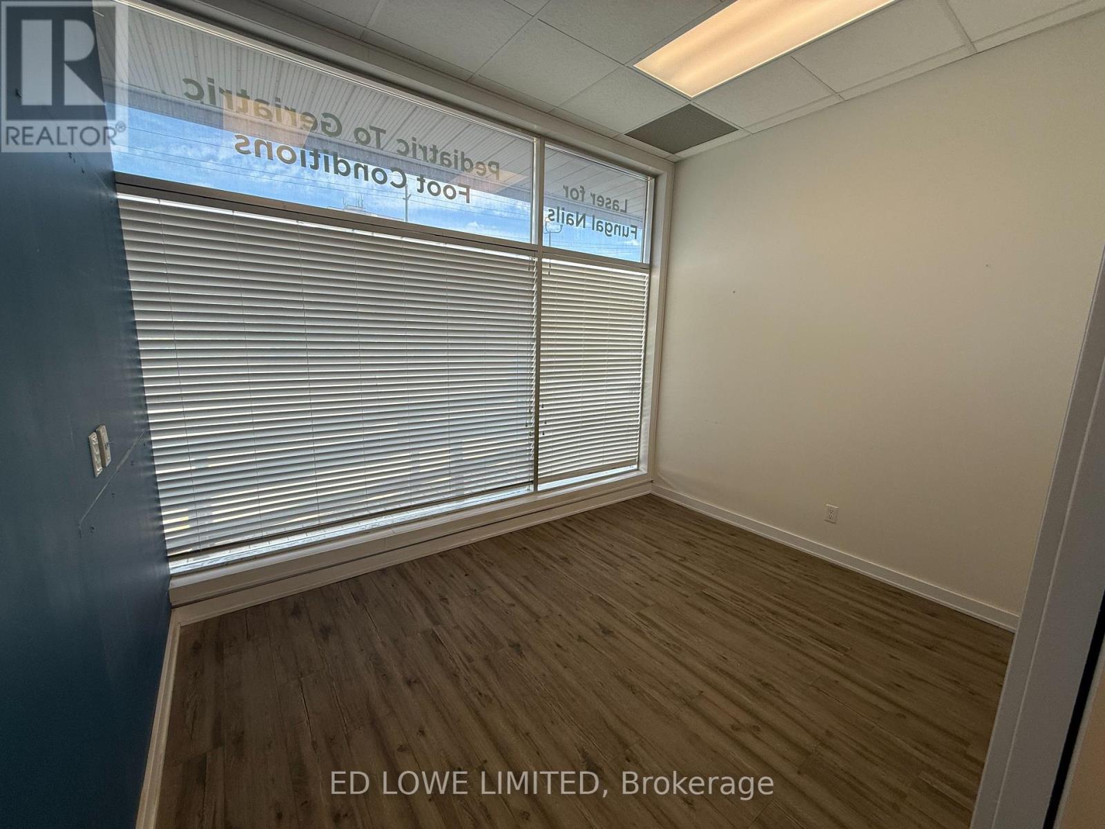 140 Bradford Street, Barrie, Ontario  L4N 3B3 - Photo 17 - S12463559